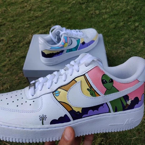 Nike Air Force 1 x Alien – alt view