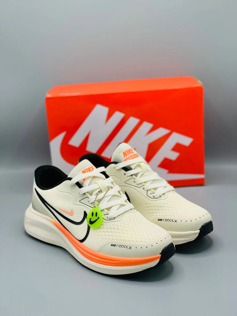 NIKE - Flex Cushion Training Beige Shoes